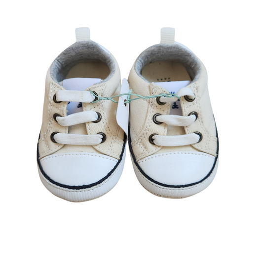 Baby Shoes by Gap - Size 6/12 months